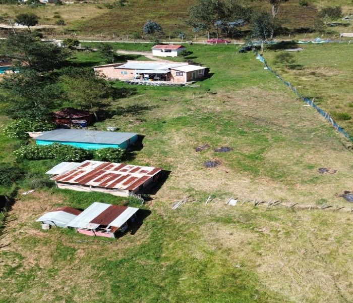 Finca en venta Cundinamarca Sibaté Sibate 150 m2 Habitaciones 4 Baños 2 Garajes 3 Precio $350000000