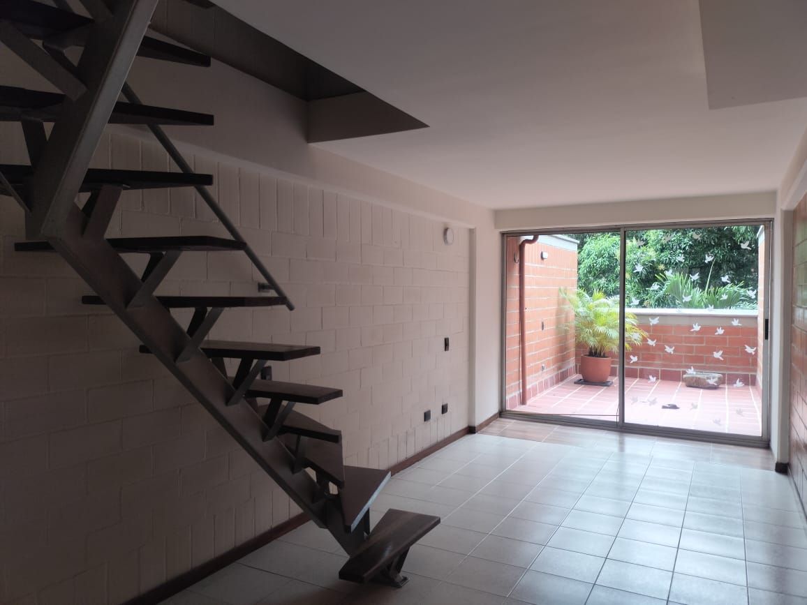 Apartamento en arriendo Antioquia Medellín Las Vegas 63 m2 Habitaciones 3 Baños 2 Garajes 1 Precio $3000000
