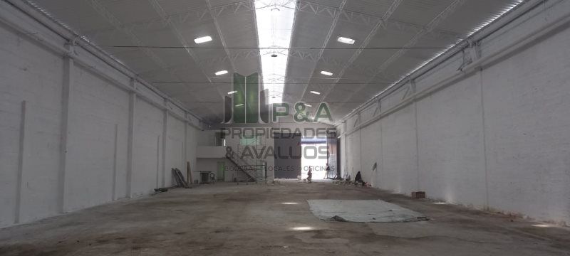 Bodega en arriendo Antioquia Itagüí Zona Industrial 2 1200 m2 Habitaciones 0 Baños 2 Garajes 0 Precio $37000000