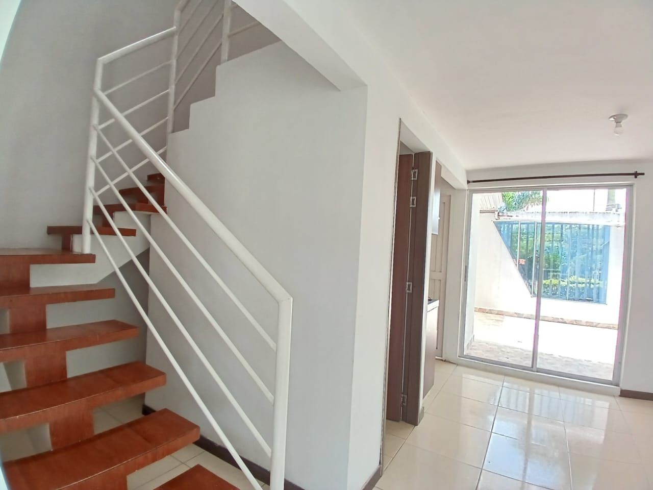 Casa en arriendo Risaralda Pereira Jardin De Velez Y Velez 100 m2 Habitaciones 3 Baños 3 Garajes 1 Precio $1850000