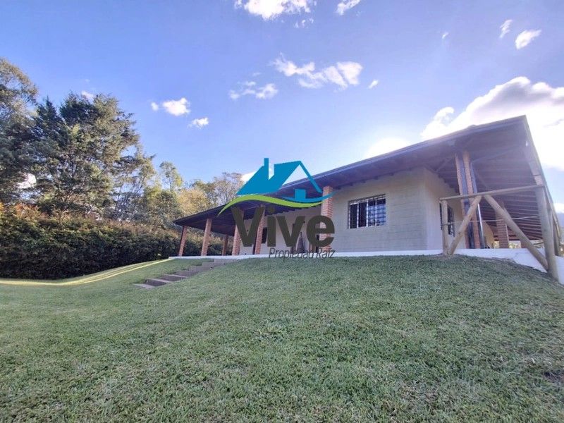 Finca en arriendo Antioquia La Ceja Ub Paz Del Tambo 210 m2 Habitaciones 3 Baños 2 Garajes 1 Precio $5500000