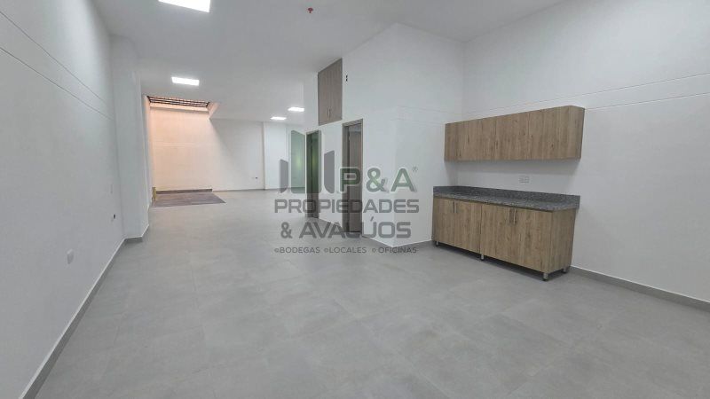 Local en arriendo Antioquia Sabaneta Santa Ana 309 m2 Habitaciones 0 Baños 2 Garajes 0 Precio $18500000