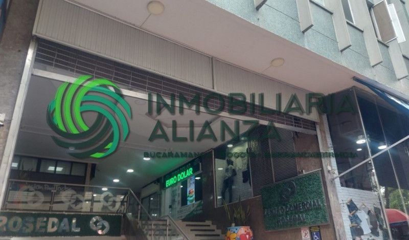 Oficina en venta Santander Bucaramanga Centro 30 m2 Habitaciones 0 Baños 1 Garajes 0 Precio $130000000