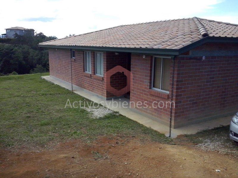 Finca en venta Antioquia El Carmen De Viboral Vereda Quirama 3368 m2 Habitaciones 2 Baños 2 Garajes 0 Precio $880000000