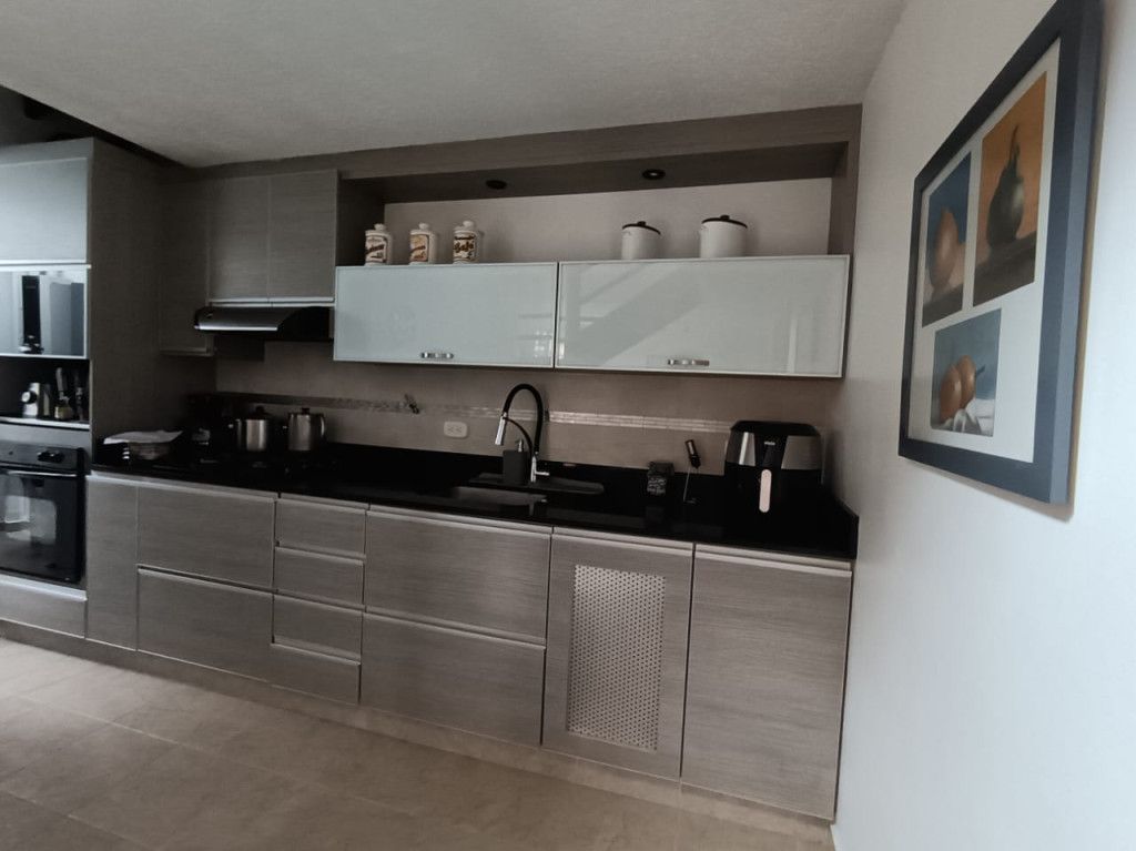 Casa en venta Antioquia Rionegro Centro 140 m2 Habitaciones 4 Baños 4 Garajes 2 Precio $800000000