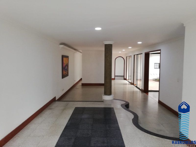 Casa en arriendo Antioquia Medellín Rosales 180 m2 Habitaciones 3 Baños 2 Garajes 1 Precio $5500000