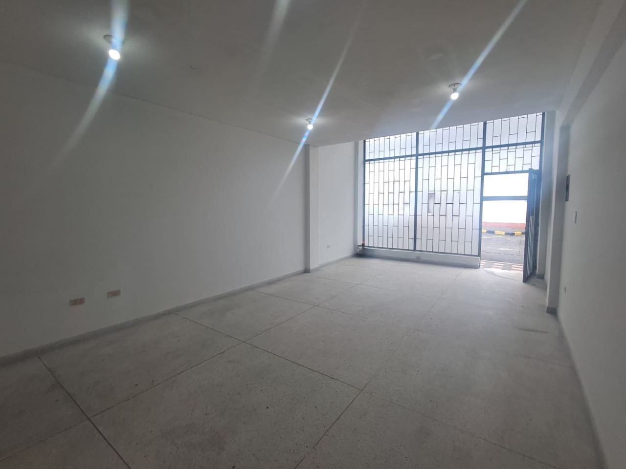 Local en arriendo Risaralda Dosquebradas La Carmelita 60 m2 Habitaciones 0 Baños 1 Garajes 1 Precio $3227700