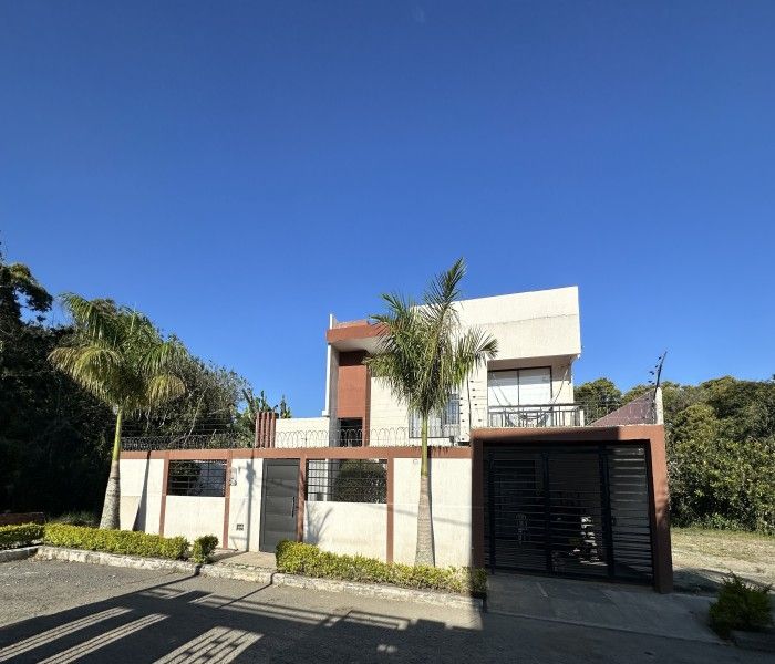 Casa en venta Cauca Popayán Popayán 490 m2 Habitaciones 4 Baños 4 Garajes 1 Precio $1400000000