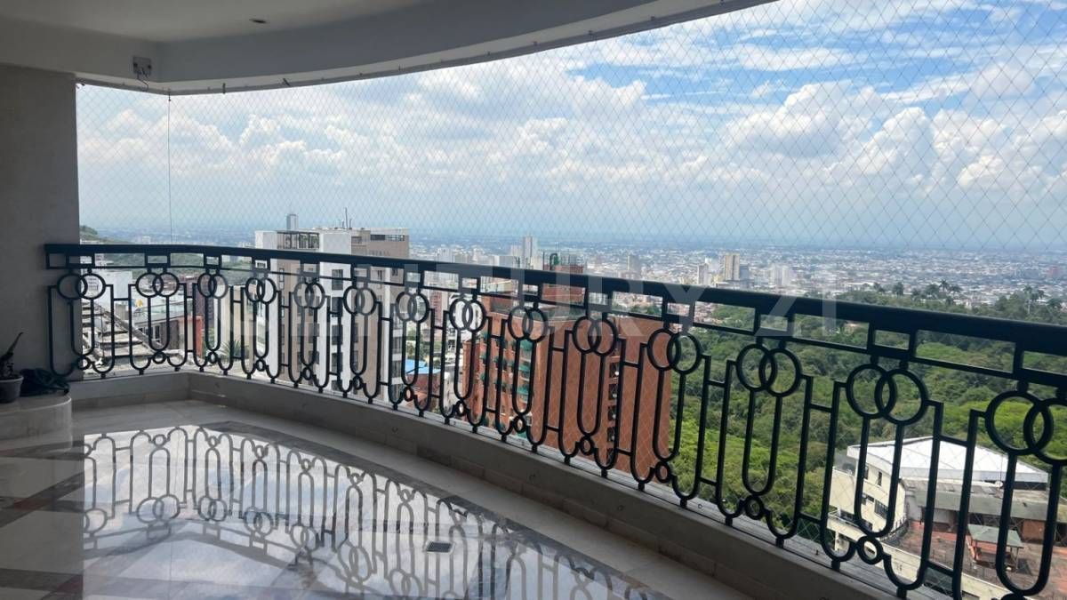 Apartamento en arriendo Valle Del Cauca Cali Arboledas 310 m2 Habitaciones 3 Baños 3 Garajes 3 Precio $18000000