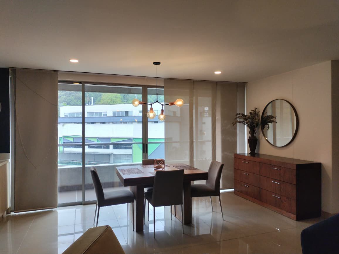 Apartamento en arriendo Antioquia Medellín Castropol 98 m2 Habitaciones 3 Baños 3 Garajes 1 Precio $6250000