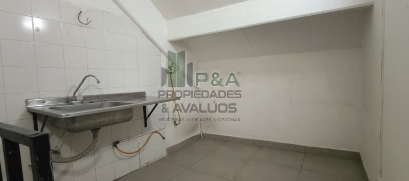 Local en arriendo Antioquia Medellín San Diego 36 m2 Habitaciones 0 Baños 1 Garajes 0 Precio $2300000