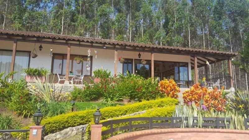 Casa Campestre en venta Valle Del Cauca Dagua Dagua 450 m2 Habitaciones 5 Baños 4 Garajes 0 Precio $1100000000