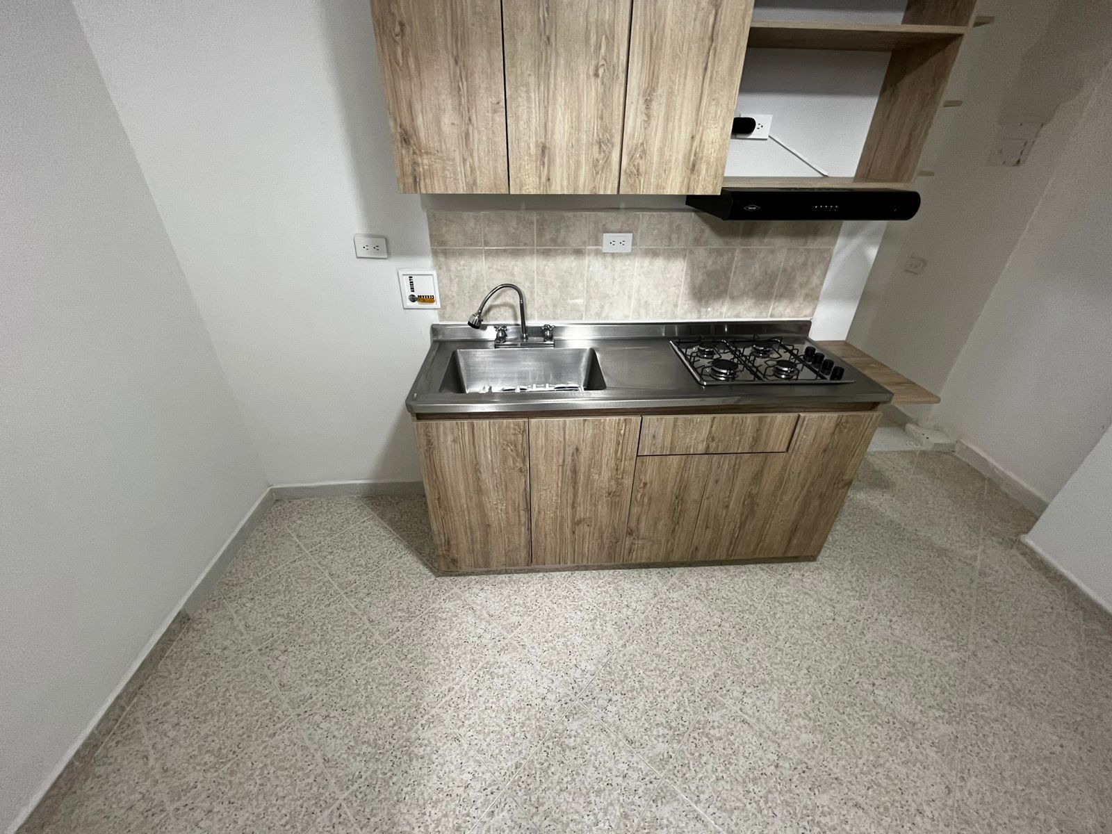 Apartaestudio en arriendo Antioquia Itagüí San Pío X 45 m2 Habitaciones 1 Baños 1 Garajes 0 Precio $1600000