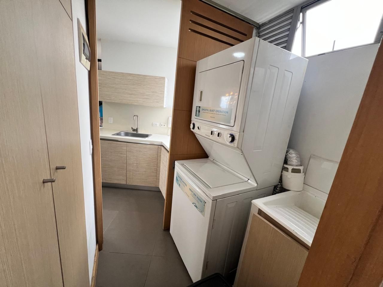 Apartamento en arriendo Antioquia Medellín La Linde 121 m2 Habitaciones 2 Baños 3 Garajes 1 Precio $9500000