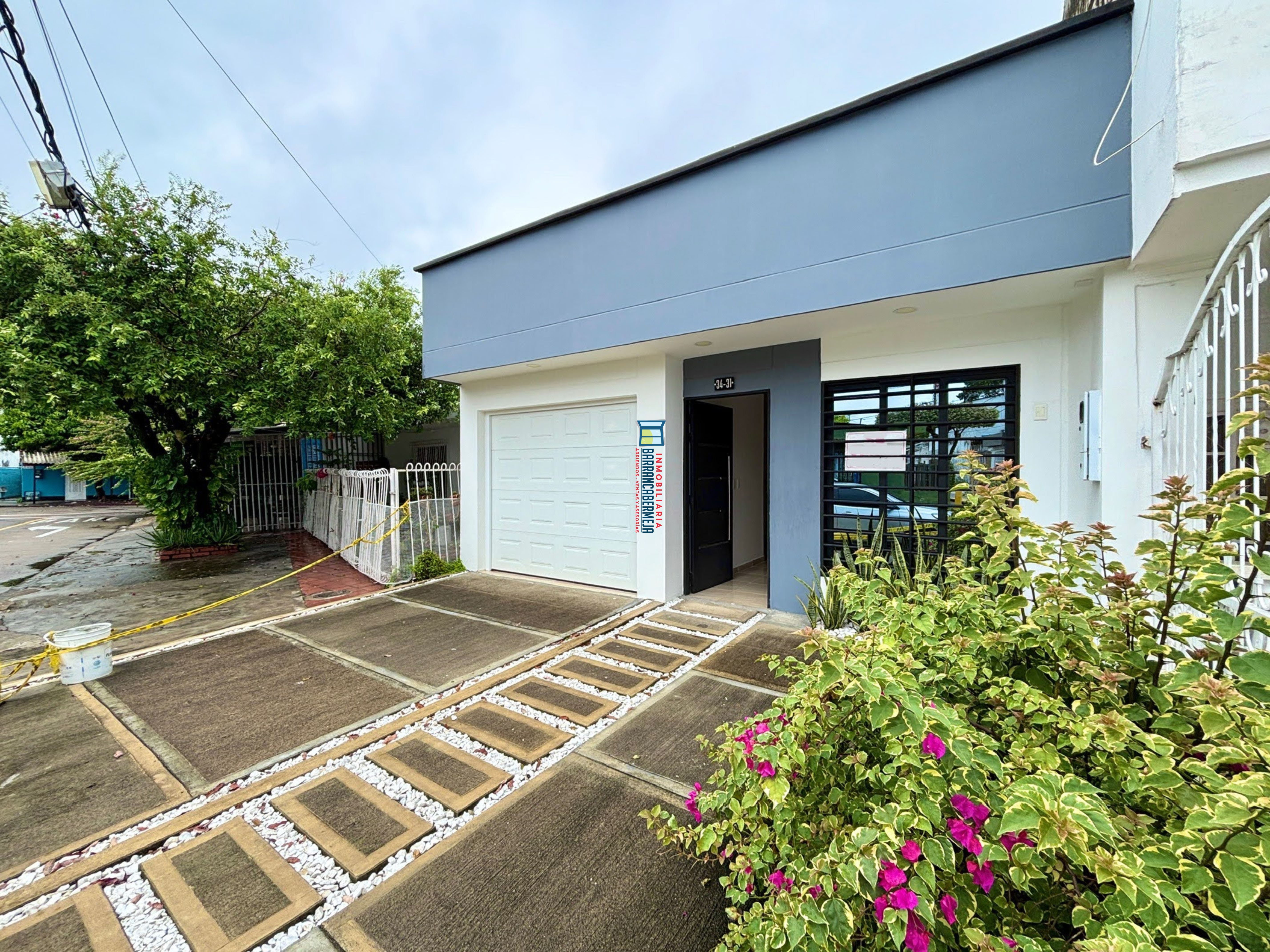 Casa en venta Santander Barrancabermeja Los Pinos 200 m2 Habitaciones 3 Baños 2 Garajes 1 Precio $410000000