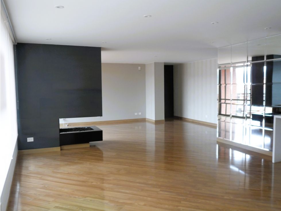 Apartamento en arriendo Cundinamarca Bogotá El Plan 221 m2 Habitaciones 3 Baños 4 Garajes 4 Precio $8200000