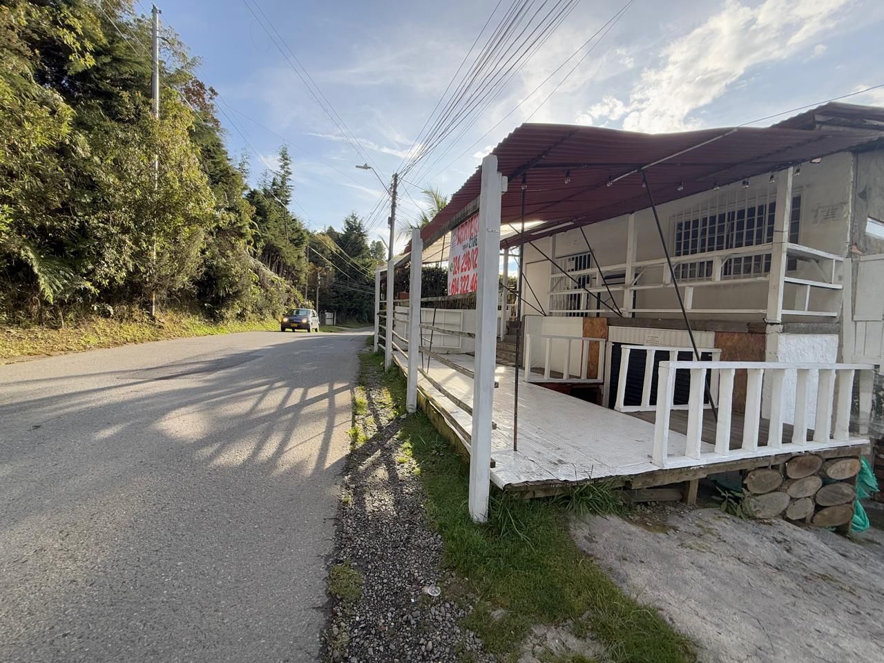 Local en arriendo Antioquia Medellín Chile 120 m2 Habitaciones 0 Baños 1 Garajes 5 Precio $2000000