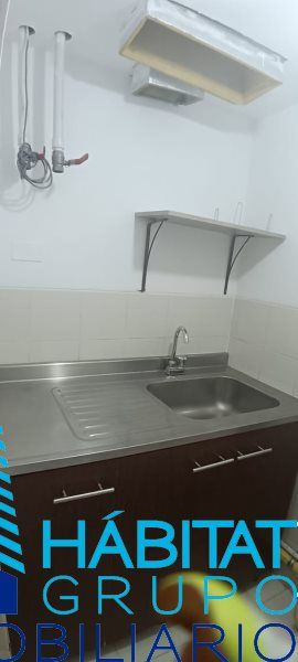 Oficina en arriendo Antioquia Medellín Las Acacias 35 m2 Habitaciones 0 Baños 1 Garajes 0 Precio $2850000