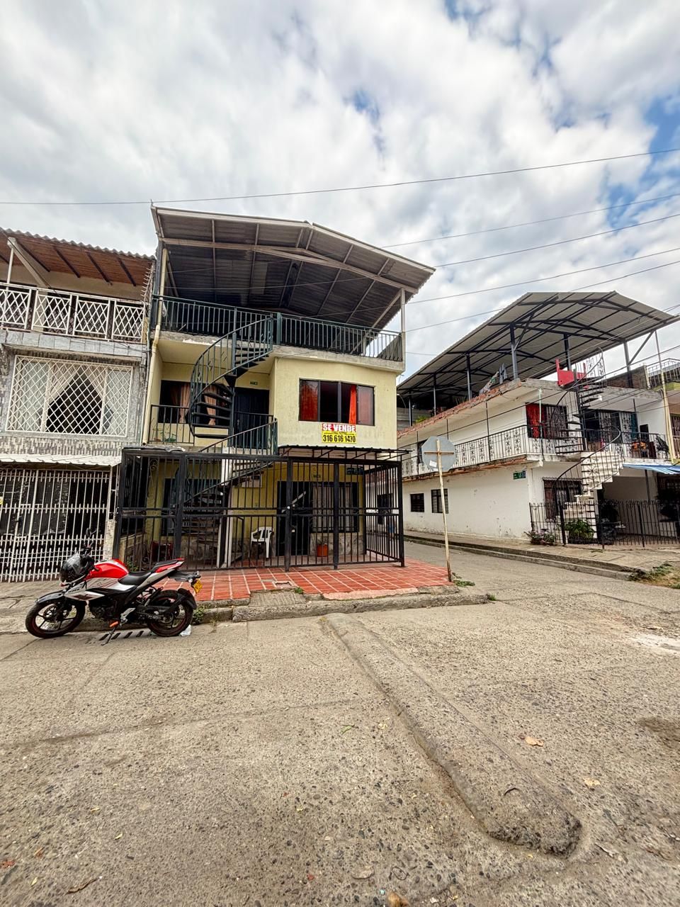 Apartamento en venta Valle Del Cauca Cali Sector Laguna Del Pondaje 114 m2 Habitaciones 3 Baños 2 Garajes 0 Precio $168000000