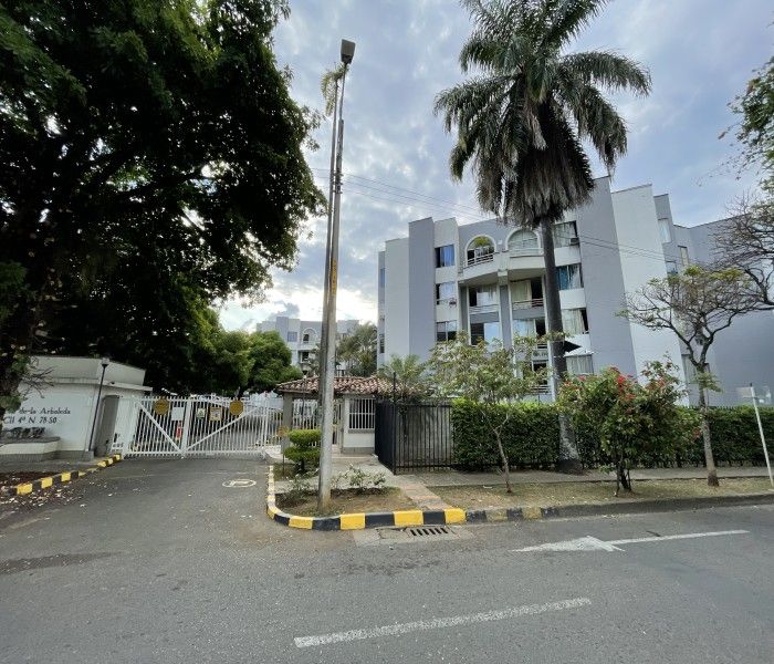 Apartamento en venta Valle Del Cauca Cali Nápoles 76 m2 Habitaciones 3 Baños 2 Garajes 1 Precio $248000000