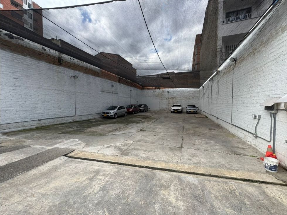 Lote en arriendo Antioquia Medellín San Joaquin 300 m2 Habitaciones 0 Baños 0 Garajes 0 Precio $19000000