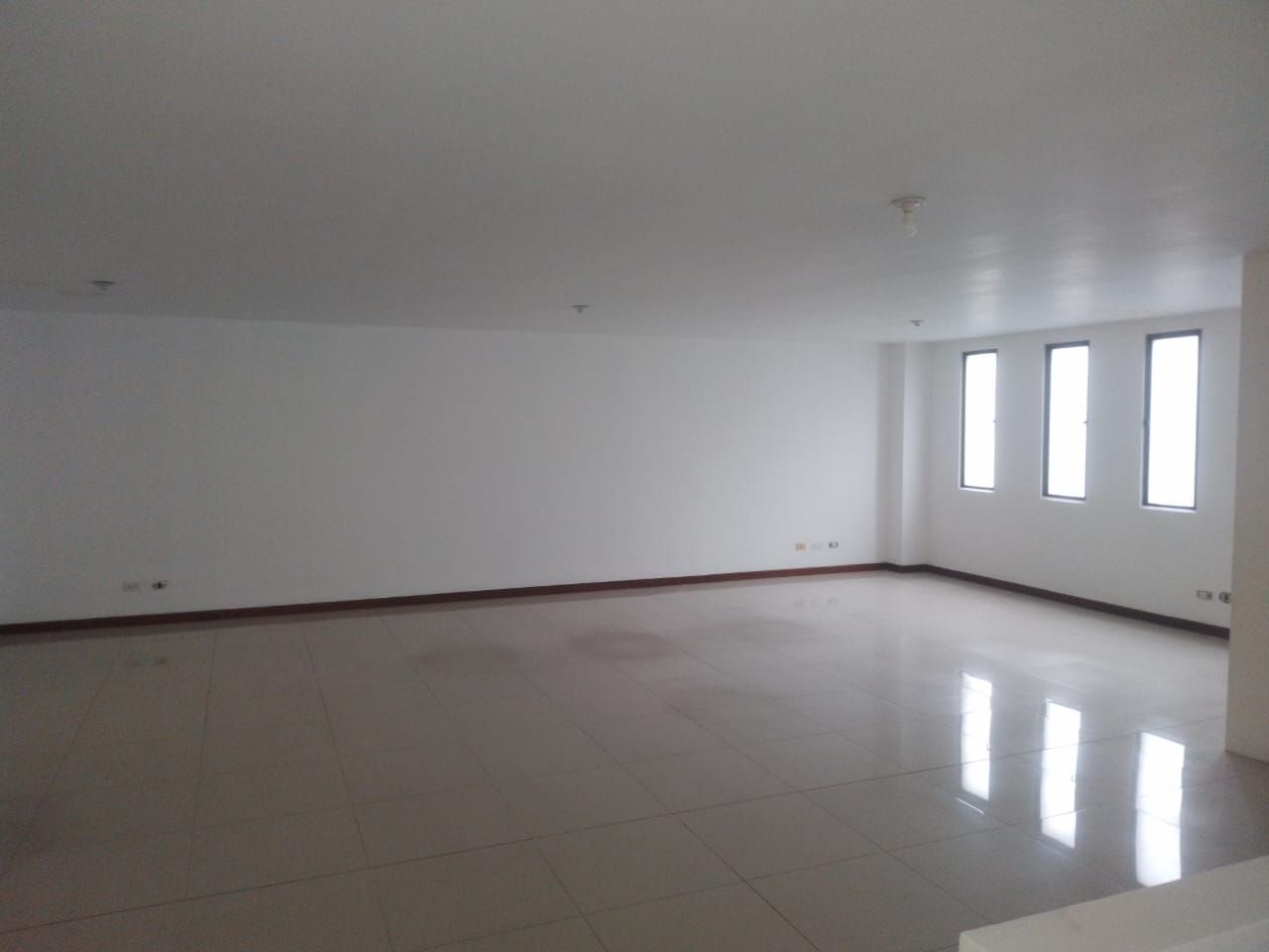 Oficina en arriendo Antioquia Caldas Estrella 250 m2 Habitaciones 0 Baños 3 Garajes 0 Precio $7000000