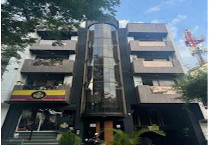 Edificio en venta Valle Del Cauca Cali El Ingenio 634 m2 Habitaciones 22 Baños 34 Garajes 8 Precio $2400000000