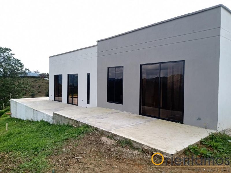 Finca en venta Antioquia Rionegro Rionegro 10000 m2 Habitaciones 3 Baños 3 Garajes 0 Precio $1490000000