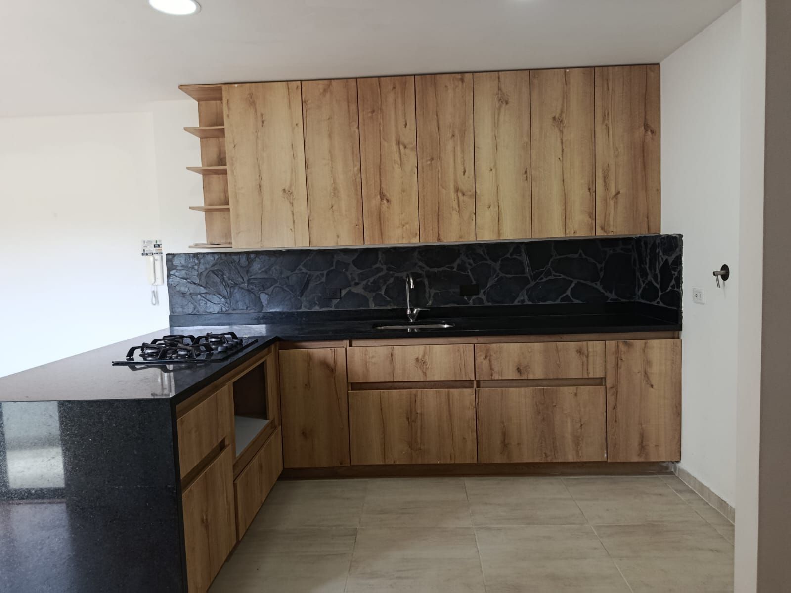 Apartamento en arriendo Antioquia El Carmen De Viboral El Carmen De Viboral 85 m2 Habitaciones 3 Baños 2 Garajes 0 Precio $1800000