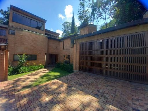 Casa en arriendo Antioquia Medellín El Diamante No2 300 m2 Habitaciones 5 Baños 5 Garajes 1 Precio $14000000