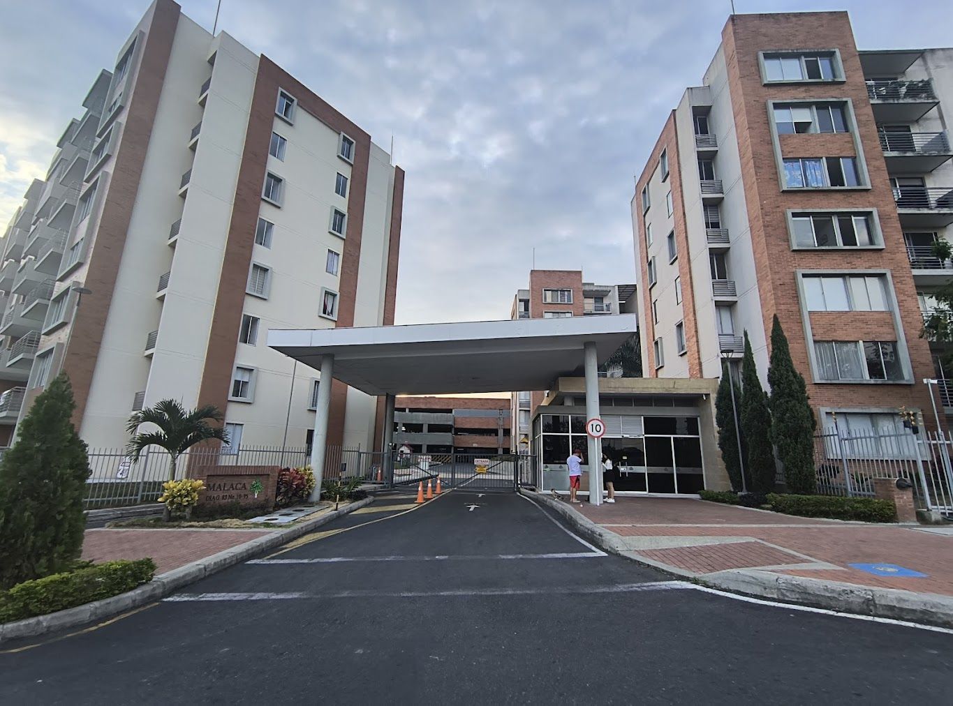 Apartamento en arriendo Tolima Ibagué Br Limonar Sc V 80 m2 Habitaciones 3 Baños 2 Garajes 1 Precio $1850000