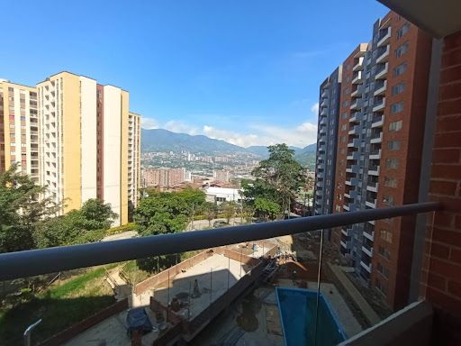 Apartamento en arriendo Antioquia Envigado Loma Del Barro 63 m2 Habitaciones 3 Baños 2 Garajes 1 Precio $2700000