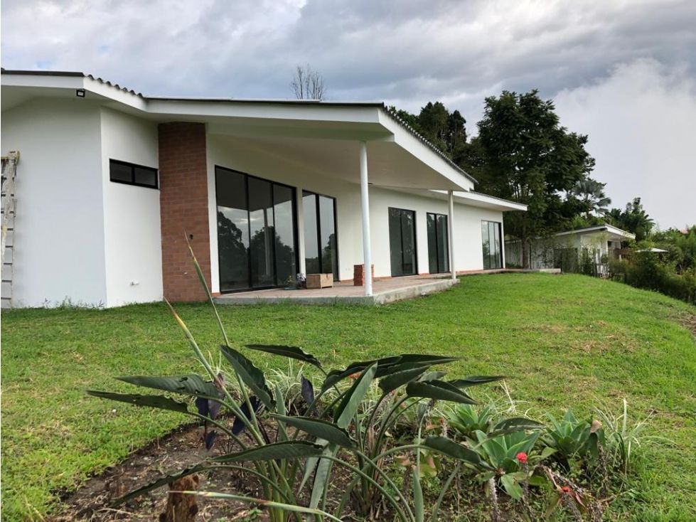 Casa Campestre en arriendo Caldas Manizales Manizales 230 m2 Habitaciones 3 Baños 3 Garajes 1 Precio $4000000