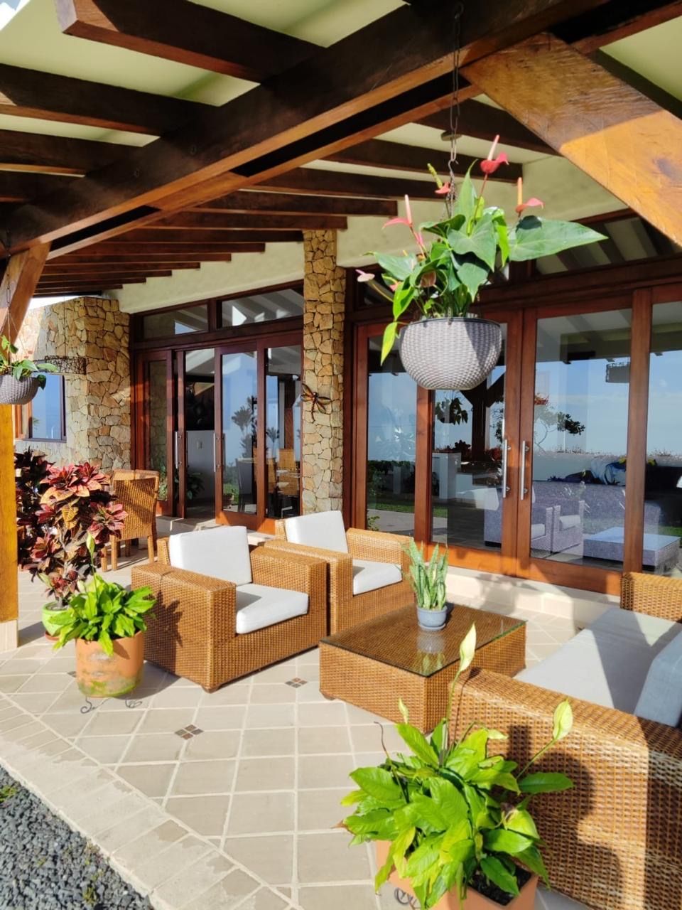 Casa en venta Valle Del Cauca Yumbo Yumbo 400 m2 Habitaciones 5 Baños 7 Garajes 6 Precio $2500000000