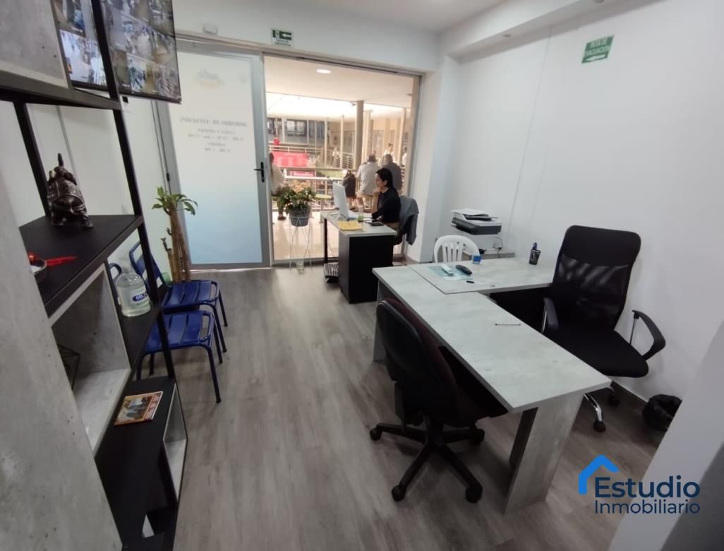 Local Comercial en venta Antioquia Medellín La Candelaria 21 m2 Habitaciones 0 Baños 1 Garajes 0 Precio $360000000