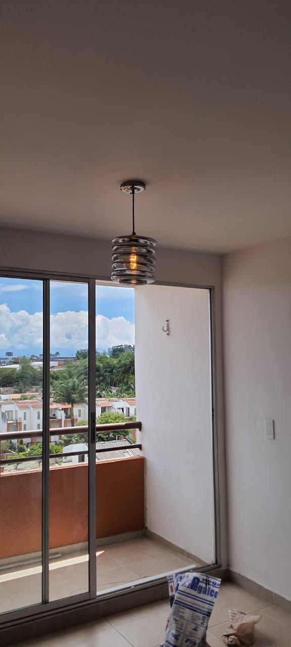 Apartamento en arriendo o venta Risaralda Pereira Belmonte A 82 m2 Habitaciones 3 Baños 2 Garajes 2 Precio venta $340000000 Precio arriendo $1580000