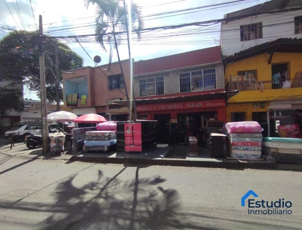 Local Comercial en venta Antioquia Medellín San Benito 348 m2 Habitaciones 0 Baños 3 Garajes 0 Precio $1500000000
