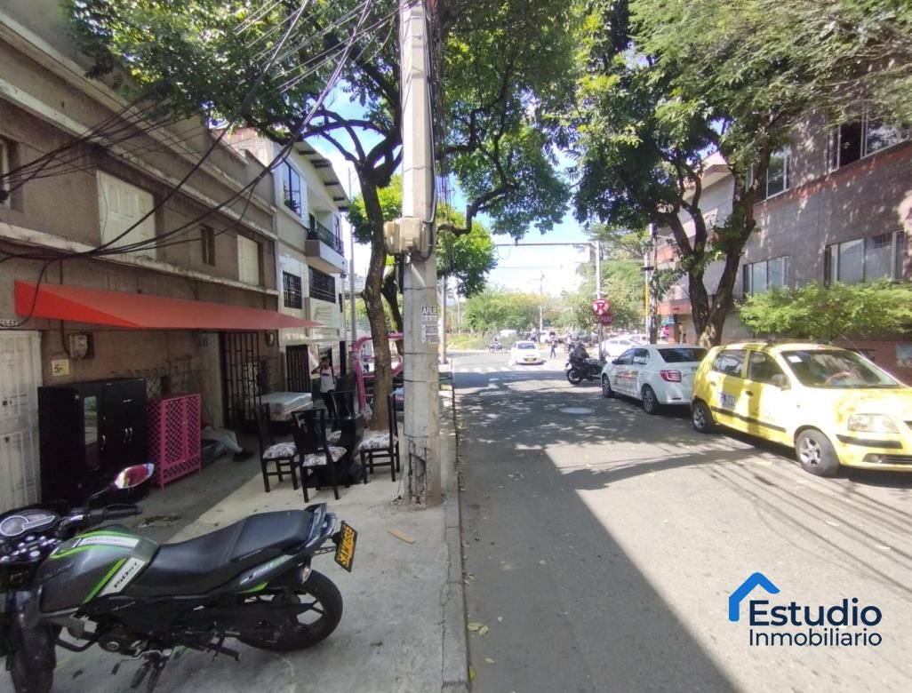 Local Comercial en venta Antioquia Medellín San Benito 357 m2 Habitaciones 0 Baños 2 Garajes 0 Precio $1000000000