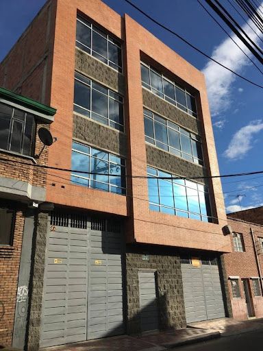 Bodega en venta Cundinamarca Bogotá Santander Sur 1560 m2 Habitaciones 0 Baños 4 Garajes 2 Precio $3200000000
