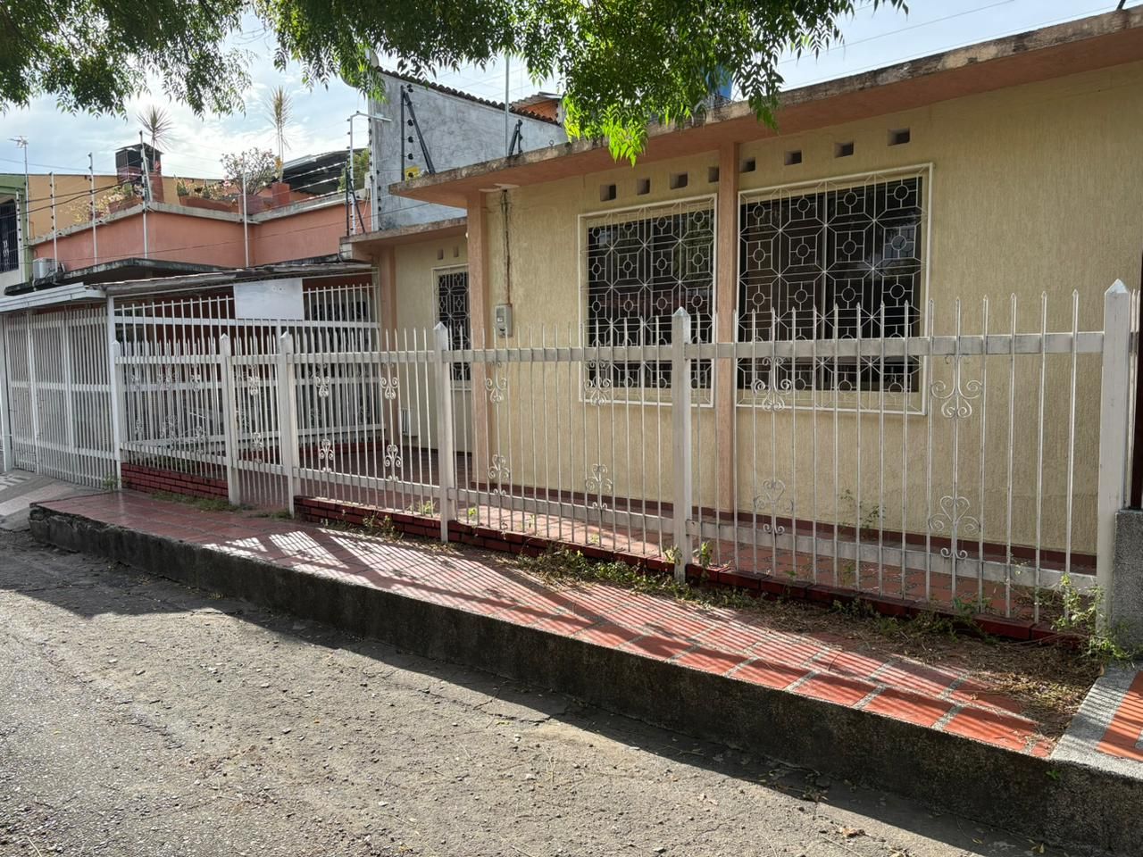 Casa en venta Huila Neiva Calixto Leiva 88 m2 Habitaciones 3 Baños 1 Garajes 0 Precio $175000000