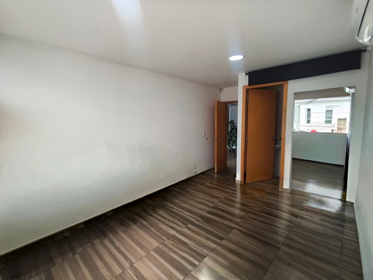 Oficina en arriendo Risaralda Pereira San Jose Sur 10 m2 Habitaciones 0 Baños 1 Garajes 0 Precio $700000
