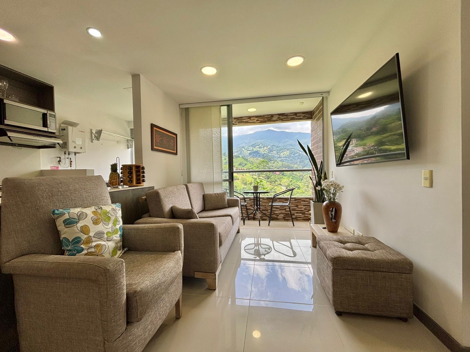 Apartamento en arriendo Antioquia Envigado El Chinguí 74 m2 Habitaciones 3 Baños 2 Garajes 0 Precio $6975000