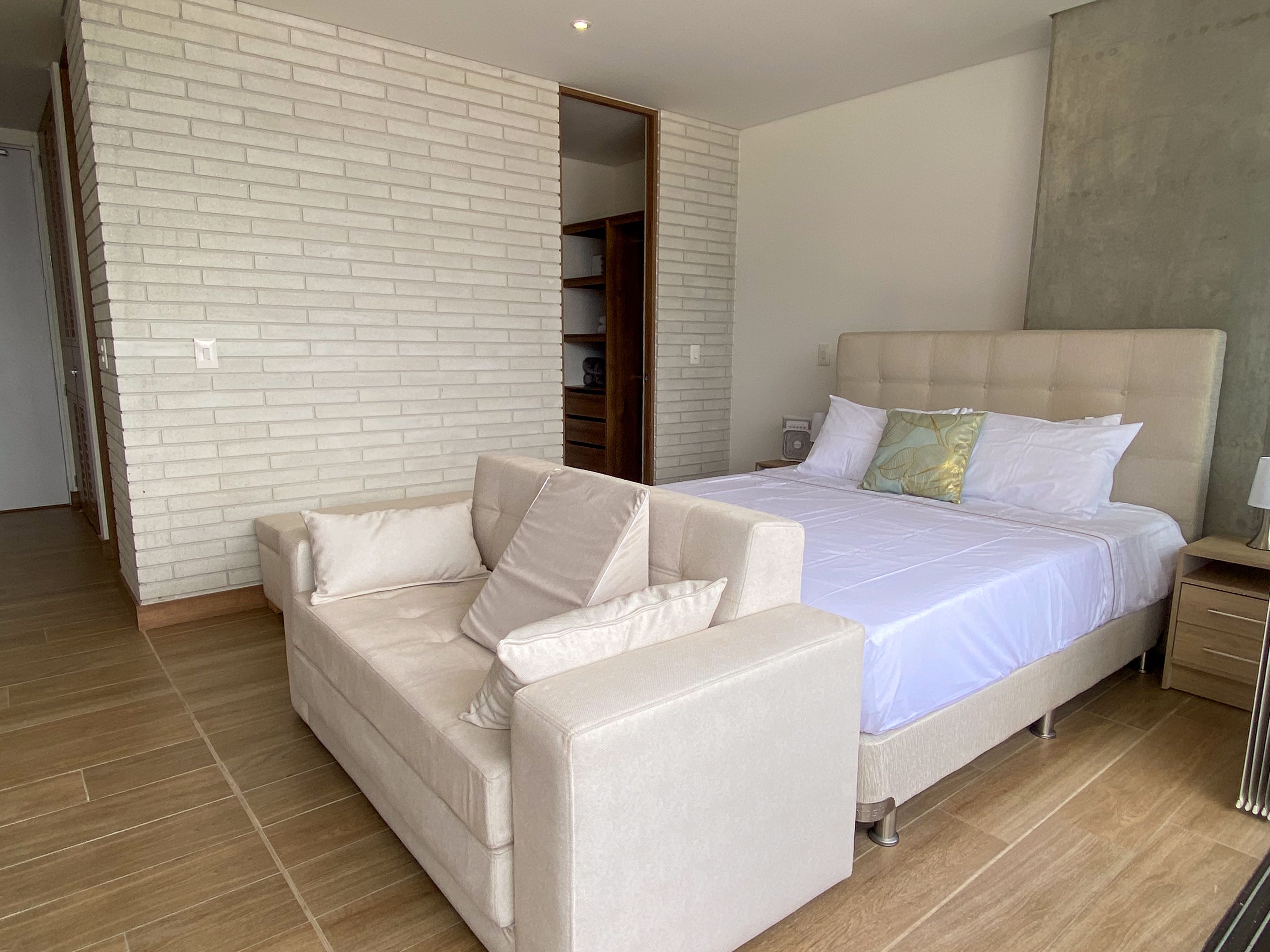 Apartaestudio en arriendo Antioquia Medellín Simesa 50 m2 Habitaciones 1 Baños 1 Garajes 1 Precio $7395000
