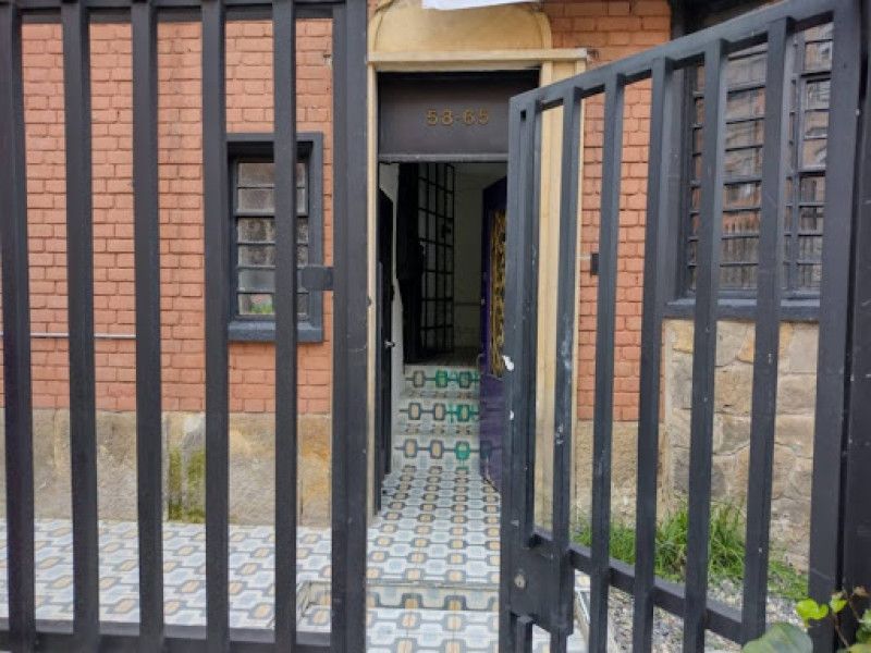 Casa en arriendo Cundinamarca Bogotá Bosque Calderón 35 m2 Habitaciones 5 Baños 3 Garajes 0 Precio $11000000