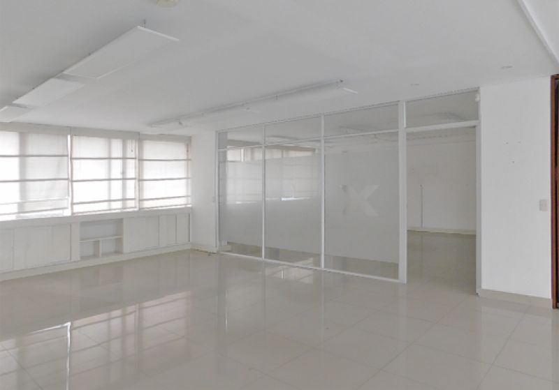 Oficina en arriendo Cundinamarca Bogotá La Porciuncula 146 m2 Habitaciones 0 Baños 3 Garajes 1 Precio $7093000