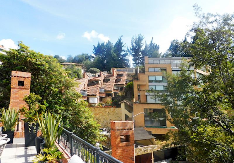 Apartamento en arriendo Cundinamarca Bogotá Santa Ana Occidental 300 m2 Habitaciones 4 Baños 4 Garajes 3 Precio $27800000