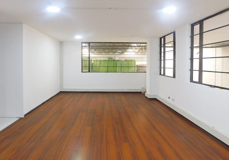 Oficina en arriendo Cundinamarca Bogotá Valladolid 80 m2 Habitaciones 0 Baños 2 Garajes 0 Precio $1400000
