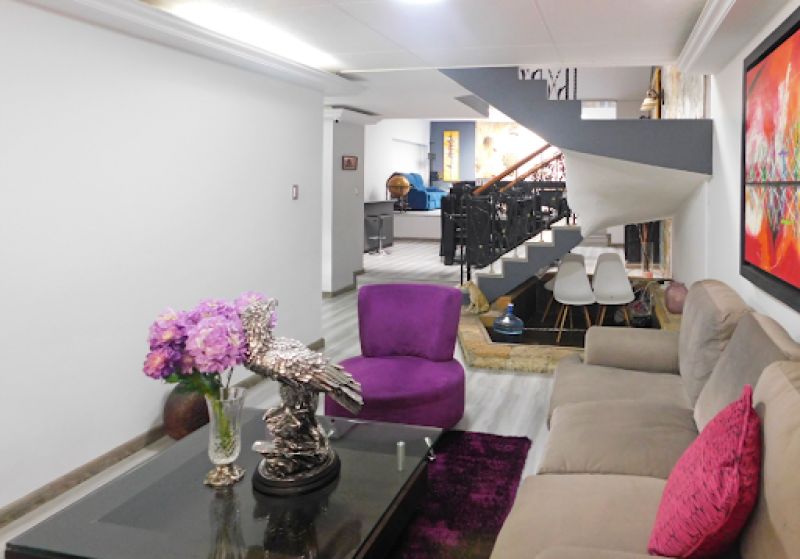 Casa en venta Cundinamarca Bogotá Estoril 500 m2 Habitaciones 3 Baños 3 Garajes 1 Precio $1600000000