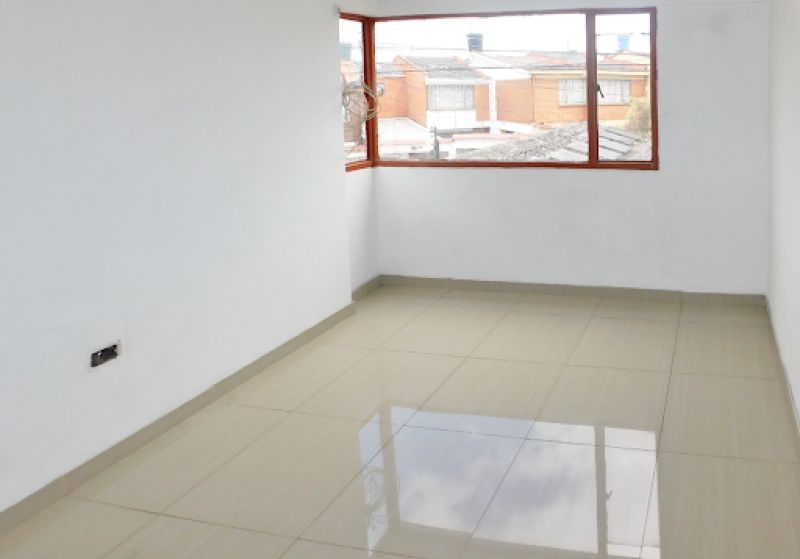 Casa en venta Cundinamarca Bogotá Milenta 240 m2 Habitaciones 4 Baños 4 Garajes 1 Precio $750000000