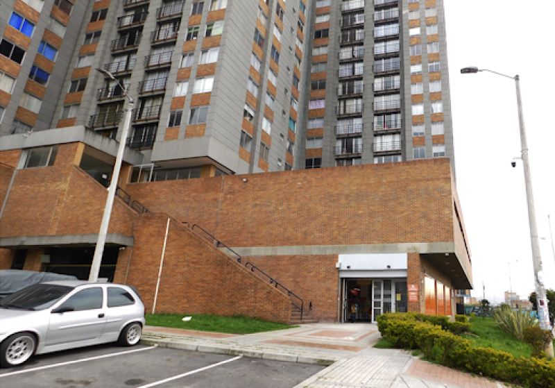 Local en venta Cundinamarca Bogotá San Juanito 492 m2 Habitaciones 0 Baños 2 Garajes 6 Precio $1900000000